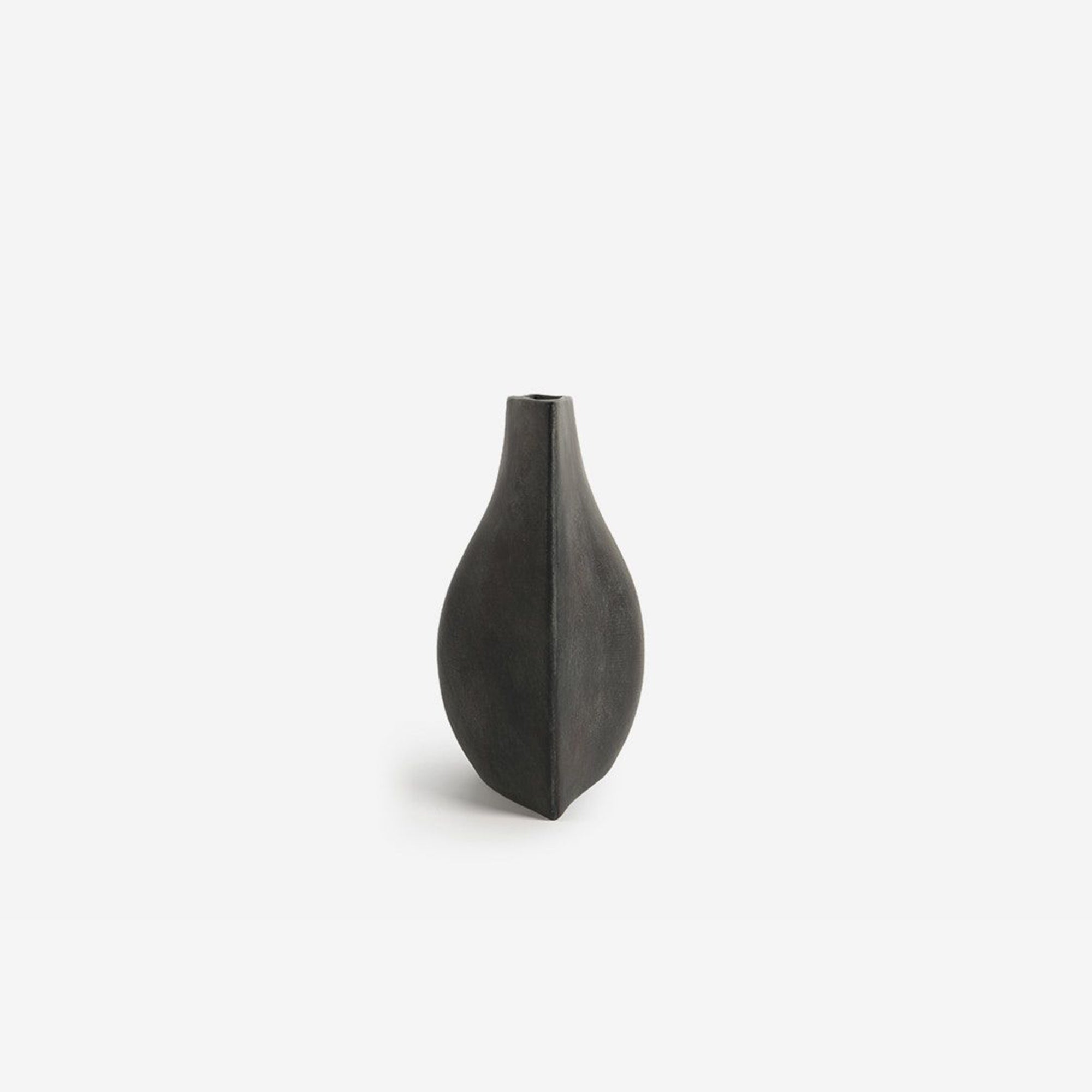 Chic Ornament - Ceramic