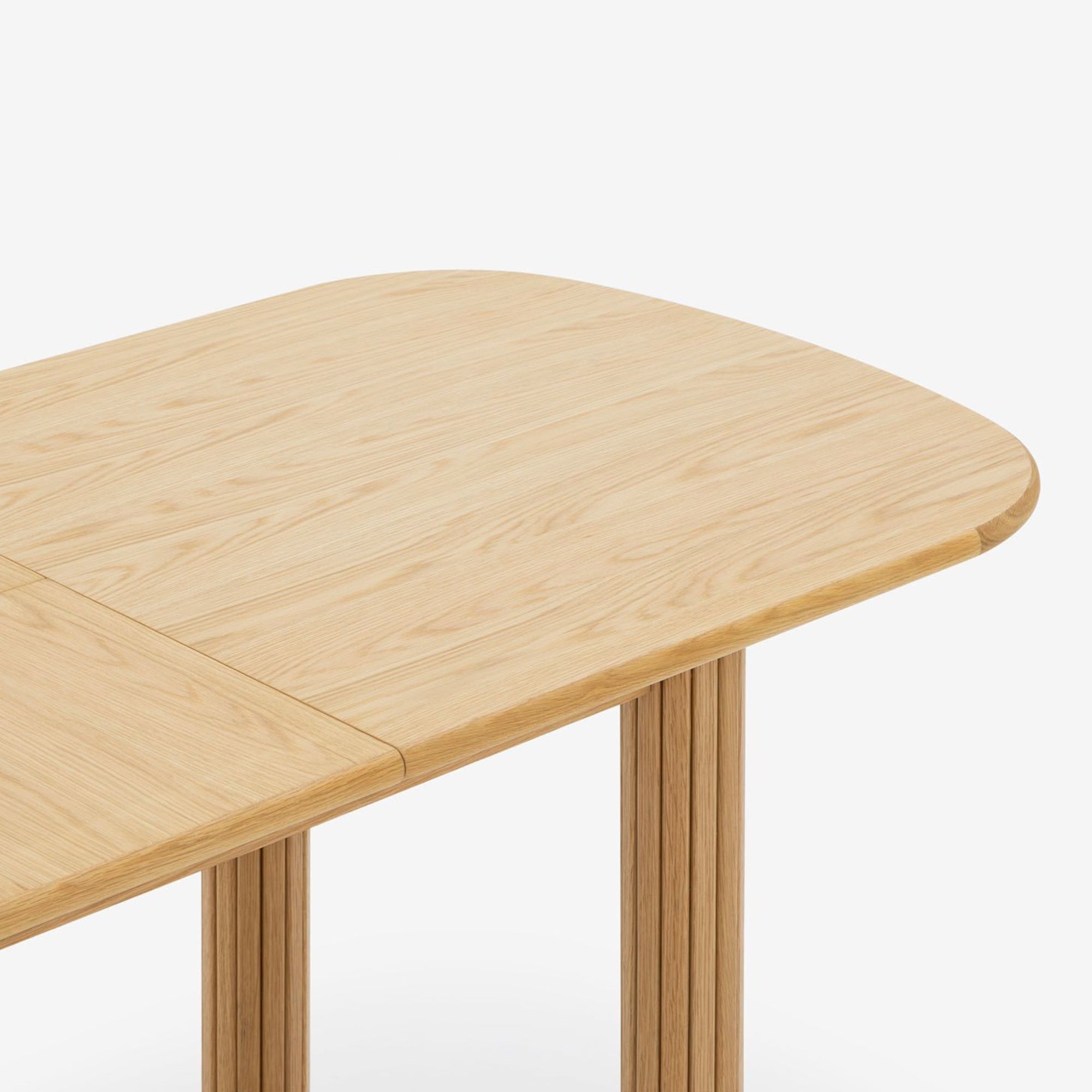 Havana Extendable Dining Table - Oak Detail Photo