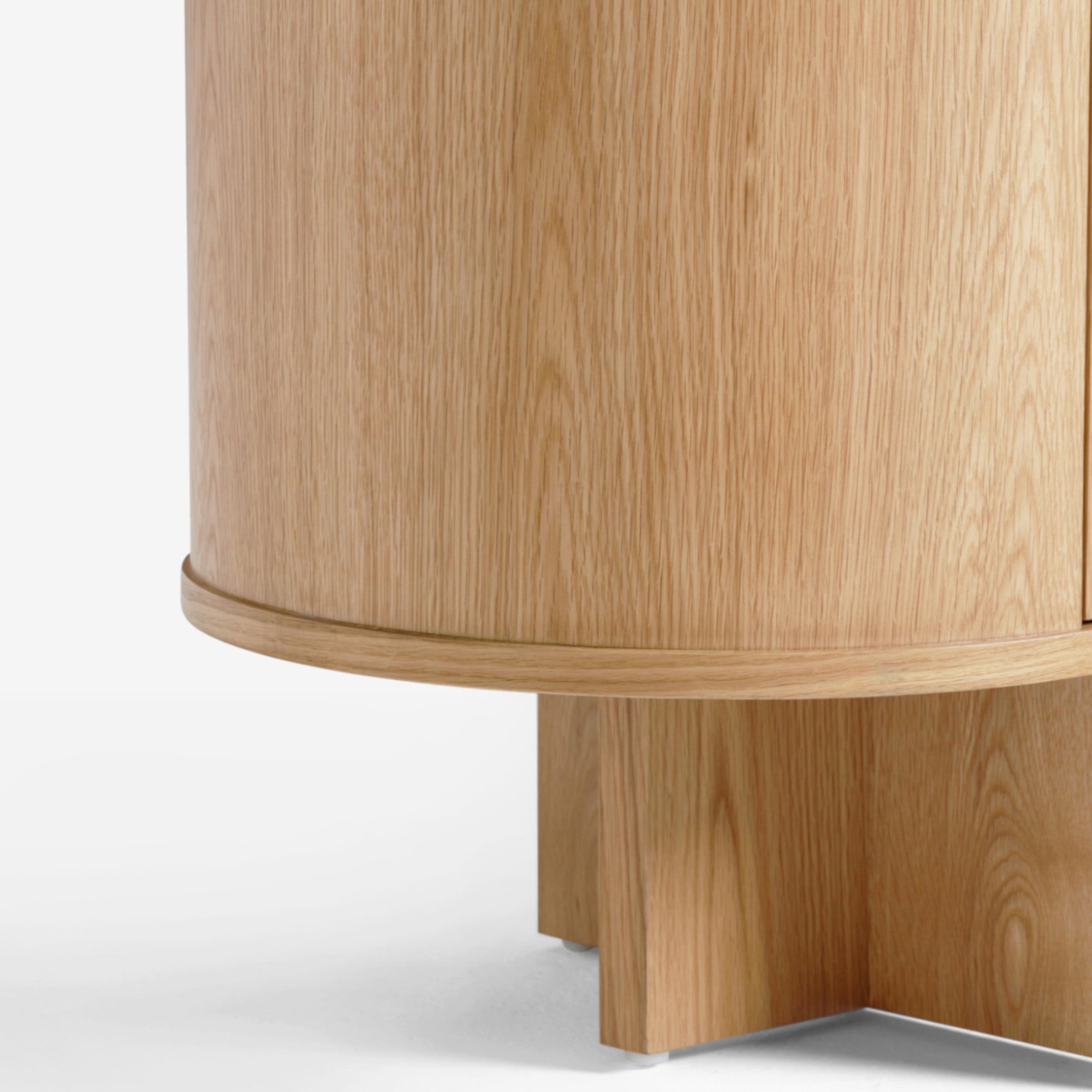 Tivoli TV Console - Oak Detail Photo